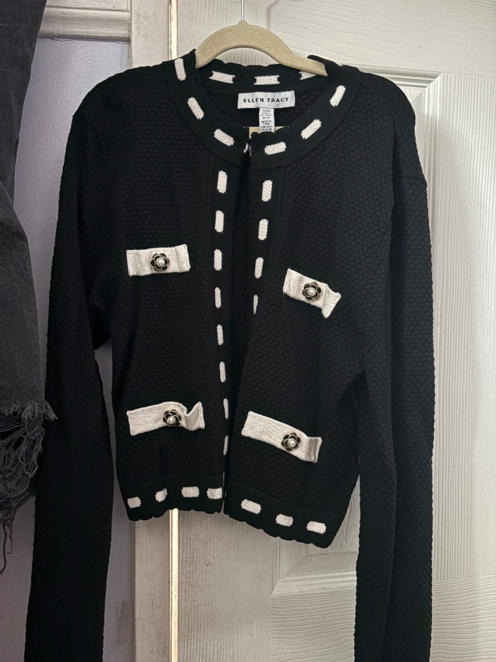 ellen tracy cardigan <3